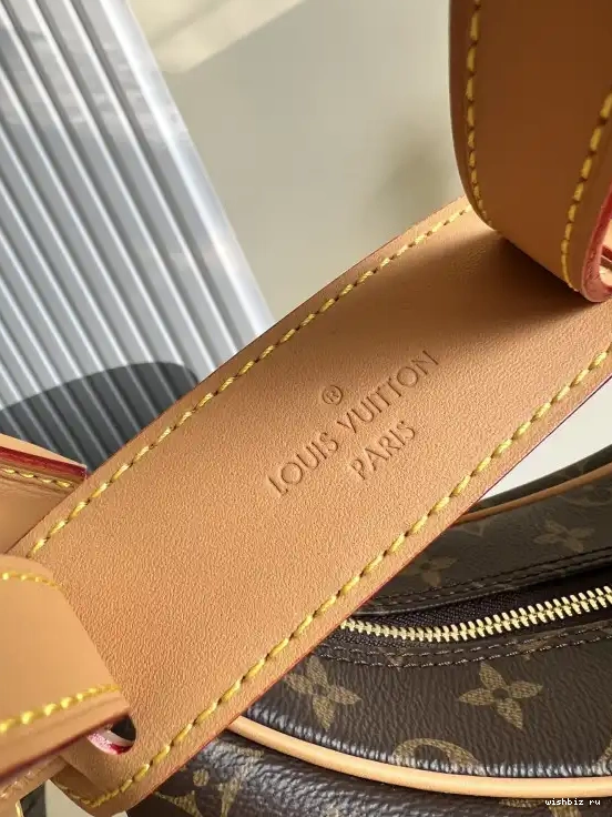 WIS BOULOGNE VUITTON LOUIS 0424